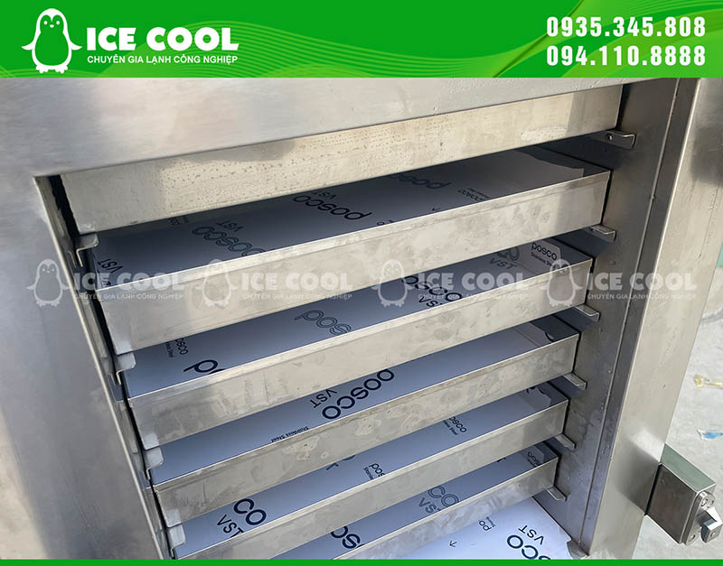 May cap dong nhanh chat luong cao ICE COOL 8 Khay cấp đông được làm bằng inox 304 đảm bảo vệ sinh